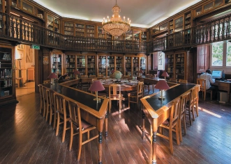 A rede de bibliotecas de lisboa: uma estante coletiva
